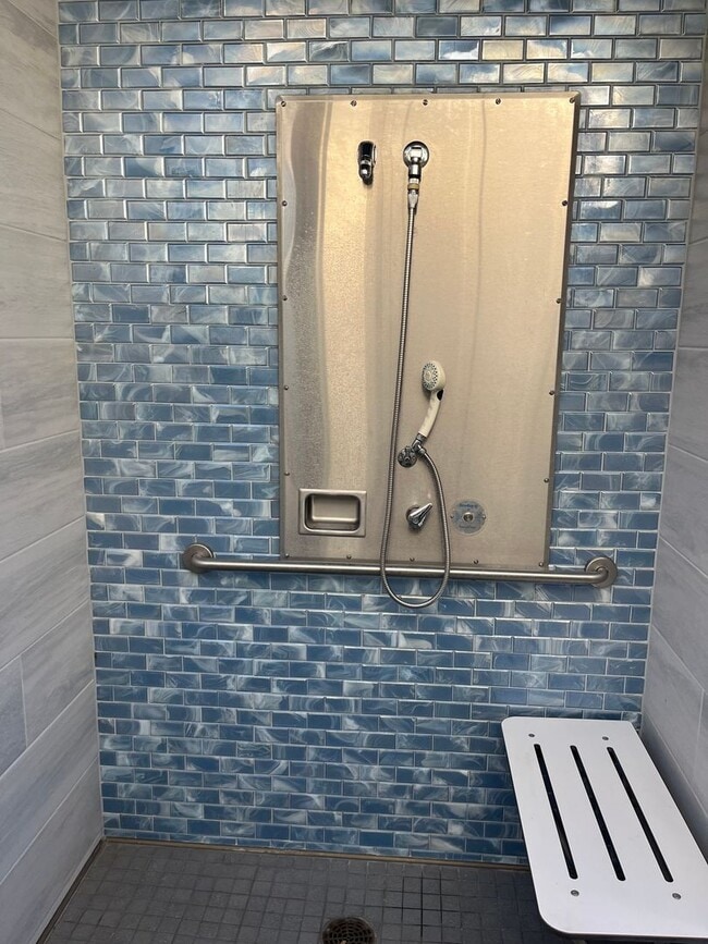 Building Photo - Spacious 3 Bedroom 2 Full Bath Condo with Stunning Views and Energy Savings