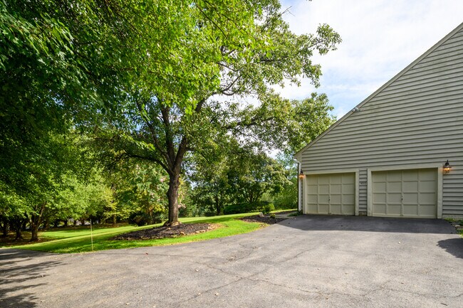 Building Photo - 4512 Rutherford Way