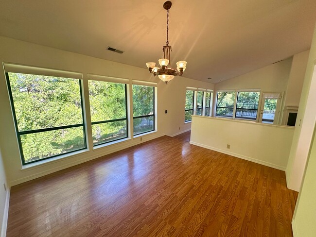 Building Photo - Light Filled 4 Bedroom 2.5 Bathroom Two-St...
