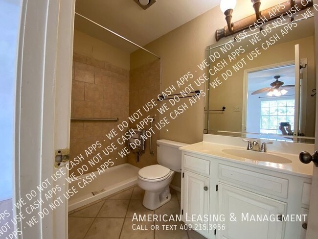 Building Photo - 945 Sunmeadow Dr