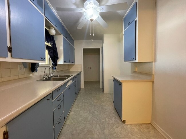 Building Photo - Eye-Catching 4-bedroom 1-bath Retreat with...