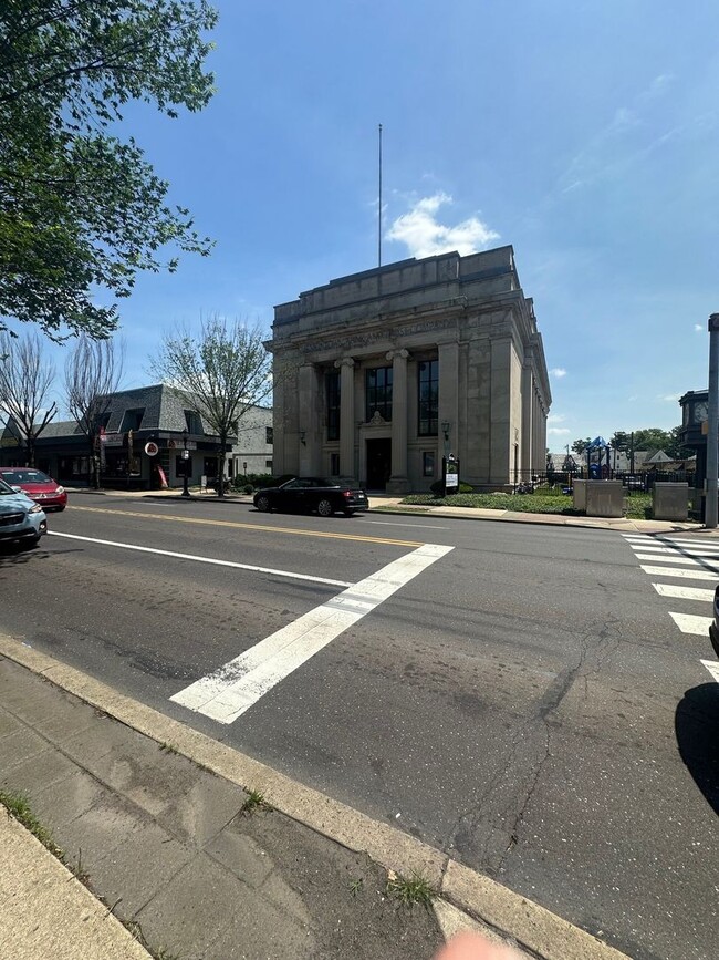 Building Photo - Jenkintown Bank & Trust Apartments