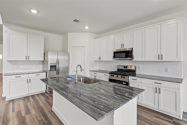 Building Photo - 31415 Joshua Knl Ln