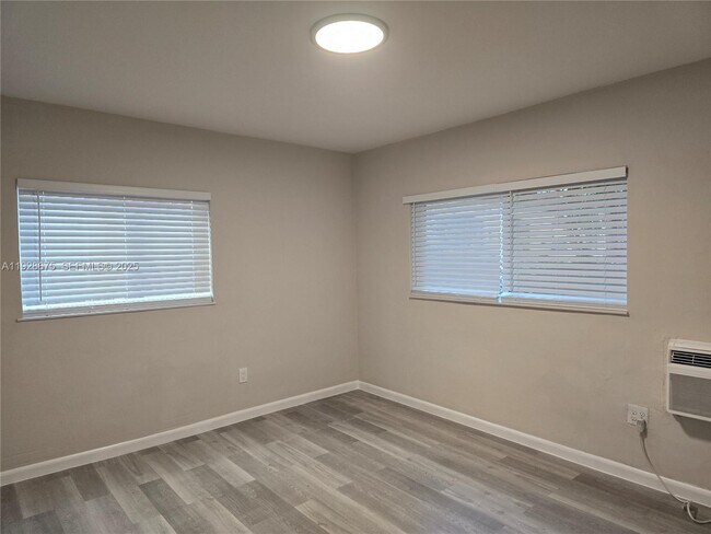 Building Photo - 835 Lenox Ave.