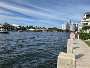 Building Photo - 561 Bayshore Dr