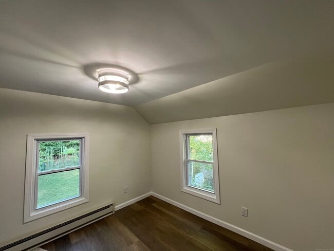 Building Photo - 46 Morgan St