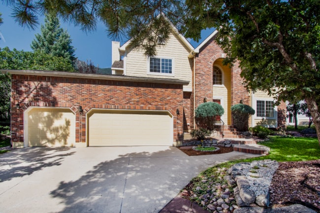 Building Photo - 5760 Daltry Ln