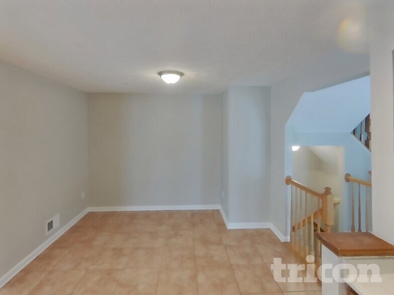 Building Photo - 9851 Bayline Cir