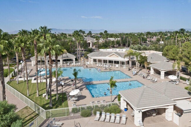 Building Photo - 10302 E Coopers Hawk Dr