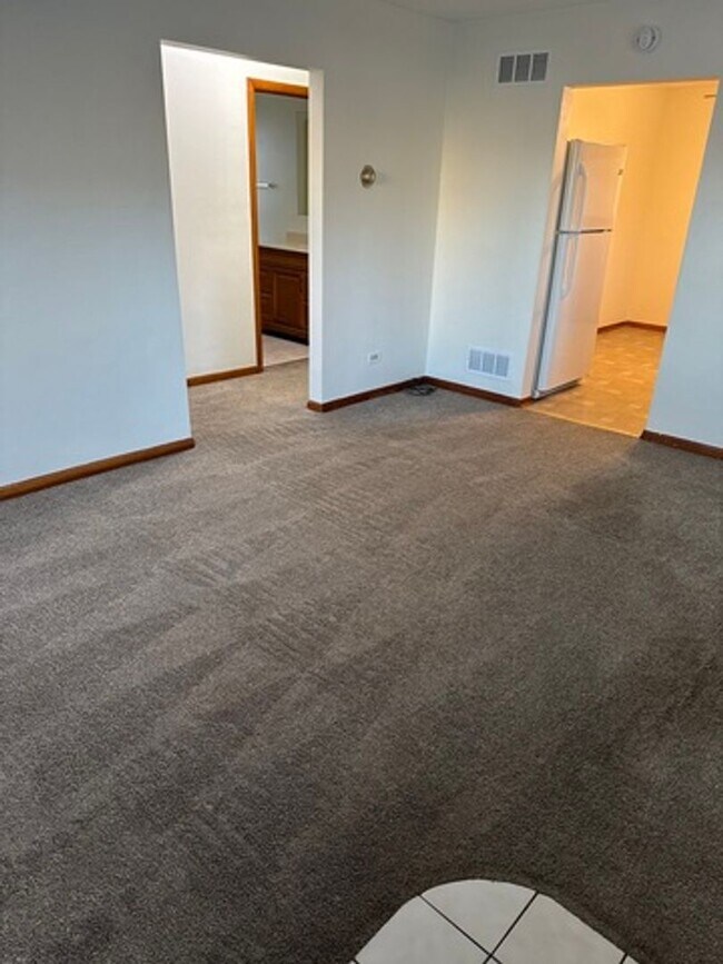 Building Photo - 207-209 N Lord Ave