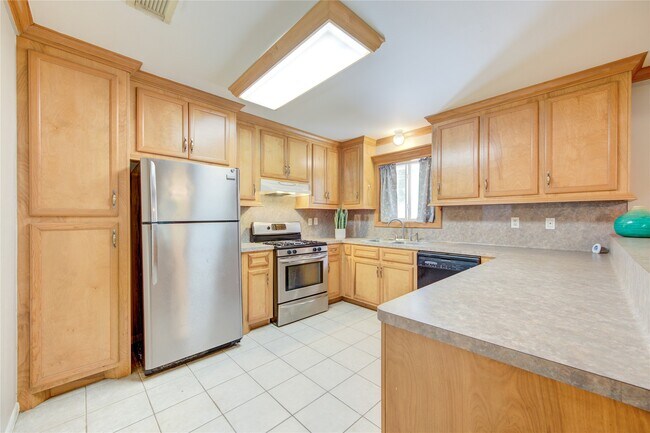 Building Photo - 4306 Spellman Rd