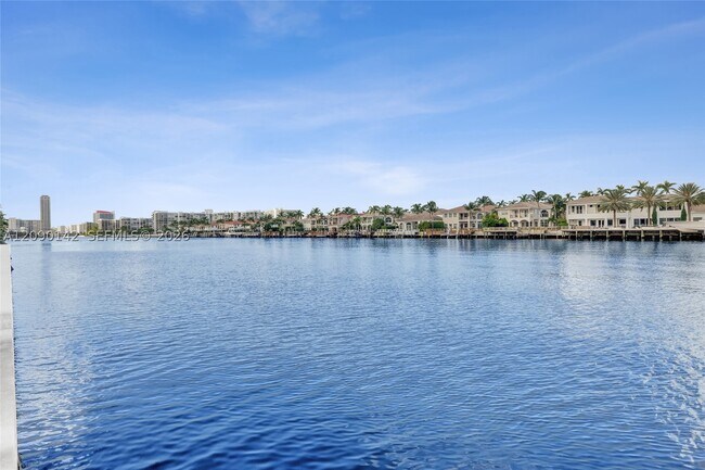 Building Photo - 1600 S Ocean Dr