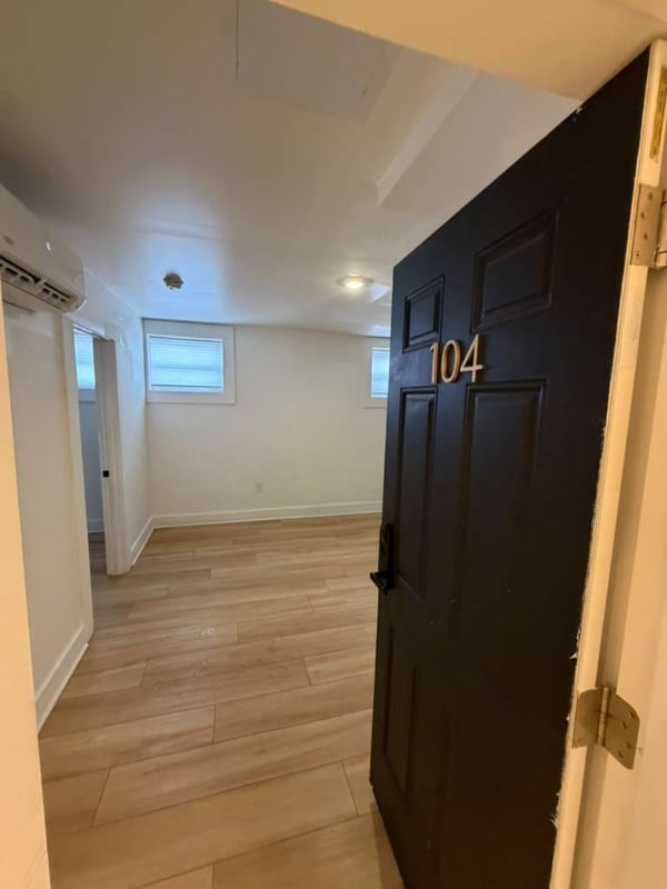 Building Photo - 1384 W 83rd St