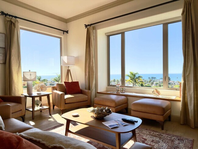 Building Photo - 1331 Costa Brava