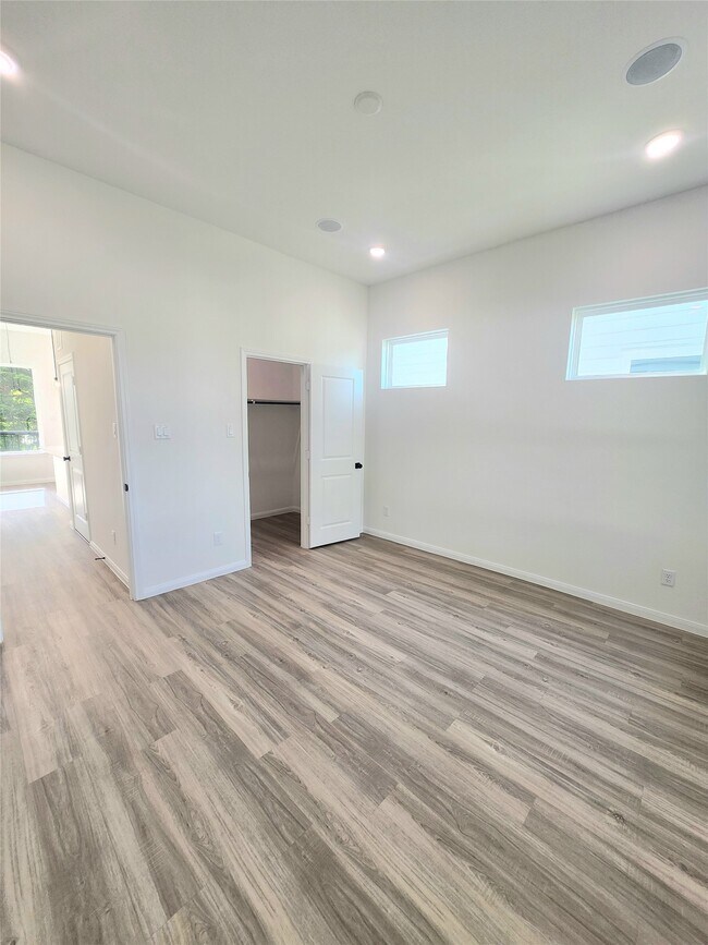 Building Photo - 4713 Mallow St