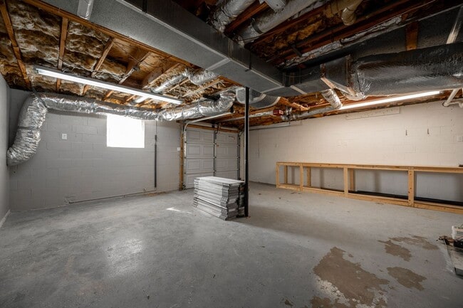 Building Photo - 1075 Carol Jean Trail