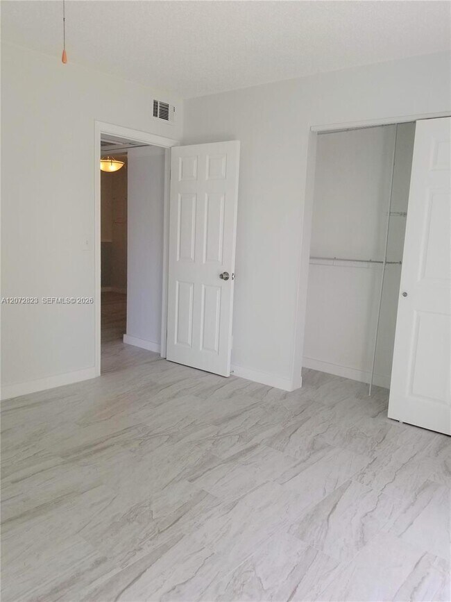 Building Photo - 11334 Royal Palm Blvd