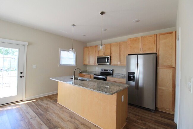 Building Photo - 1428 Appaloosa Ct