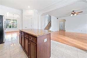 Building Photo - 15 Creekwater Dr