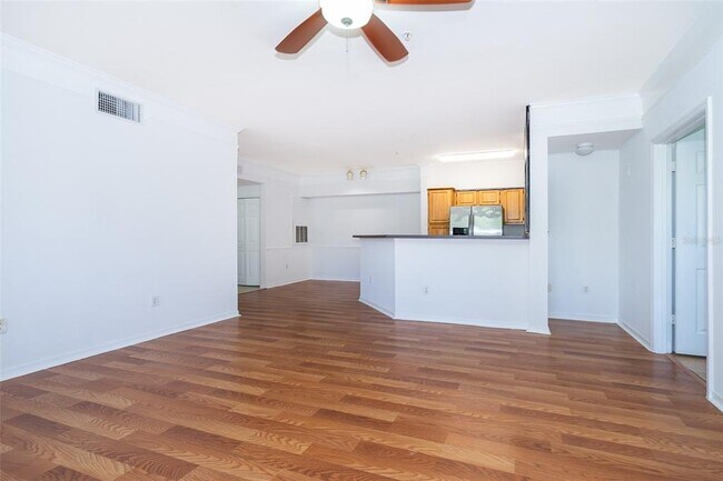 Building Photo - 6413 Astor Village Ave