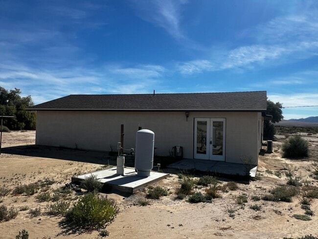 Building Photo - Updated 2 Bedroom Home with Finished 2-Car Garage – Easy Highway Access | 29 Palms (Wonder Valley)