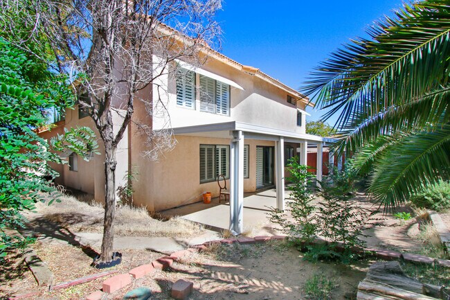 Building Photo - 3030 Wellington Dr