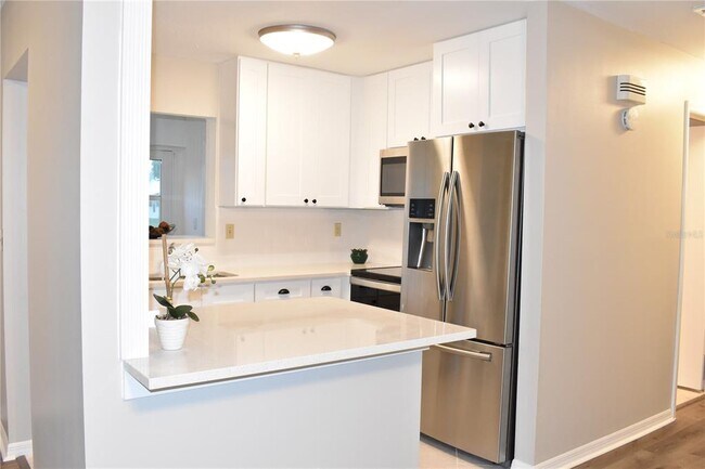 Building Photo - 1906 Canterbury Ln