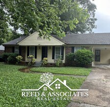 Building Photo - Charming Raleigh Home