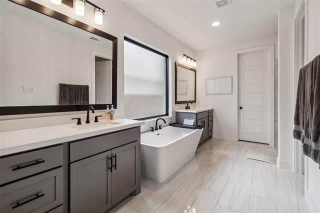 Building Photo - 2929 Saltwood Ct