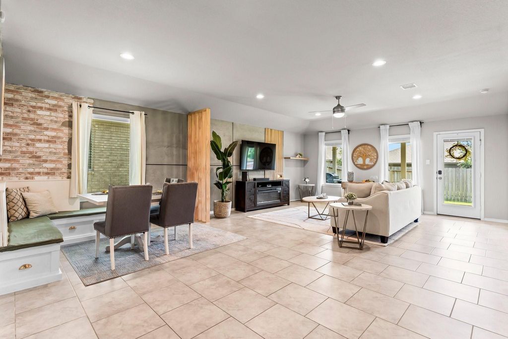 Building Photo - 3525 Pearl Mill Ln