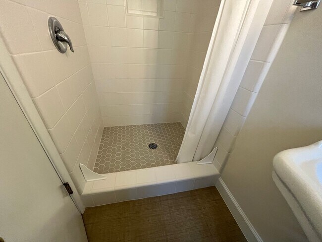Building Photo - 3810 Hatchery Ln