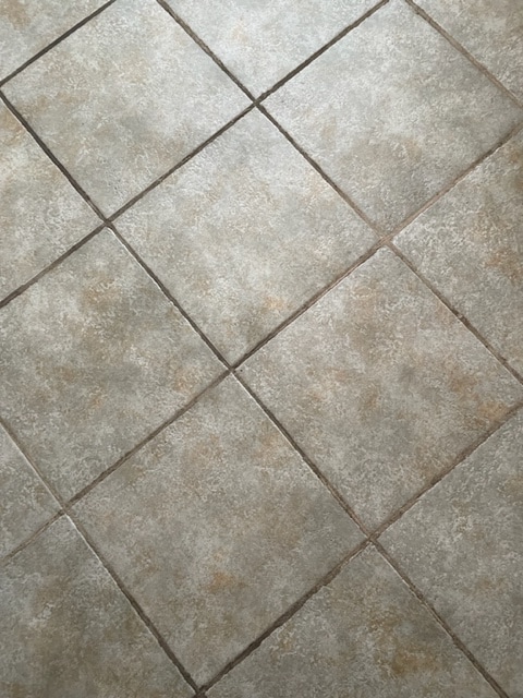 Building Photo - 2001 Peppertree St