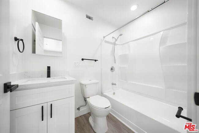 Building Photo - 4112 Normandie Ave
