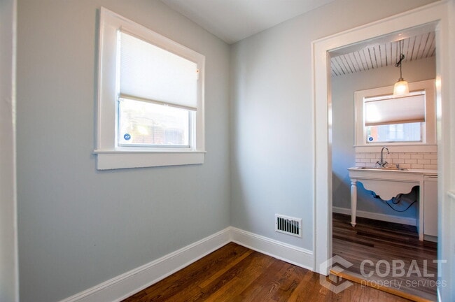 Building Photo - 499 Winton Terrace NE