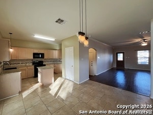 Building Photo - 22019 Goldcrest Run