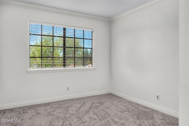 Building Photo - 2594 Ridgebrook Pl