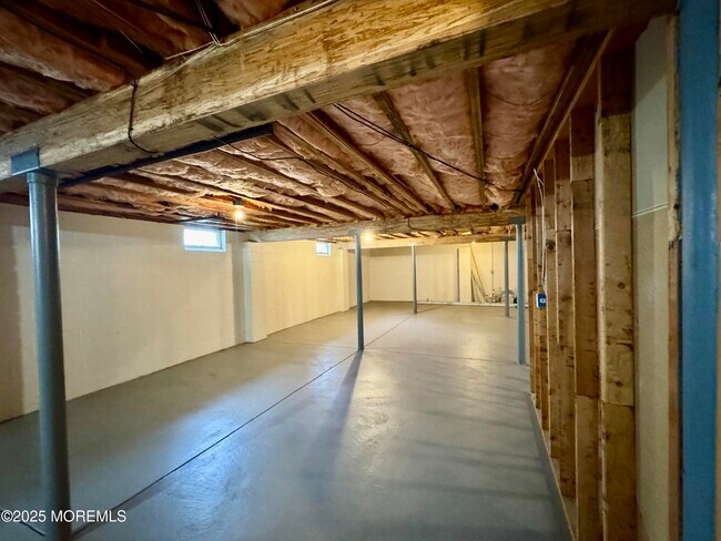 Building Photo - 23 Westminster Dr