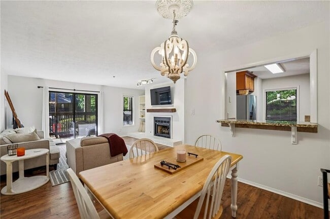 Building Photo - 1602 Cumberland Ct SE