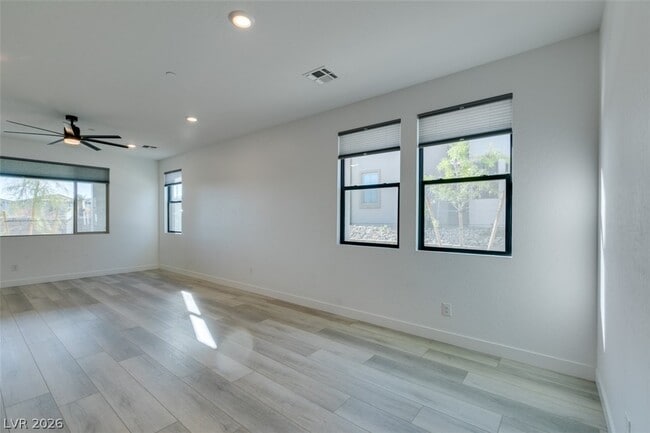 Building Photo - 11537 Cedar Shore Ave