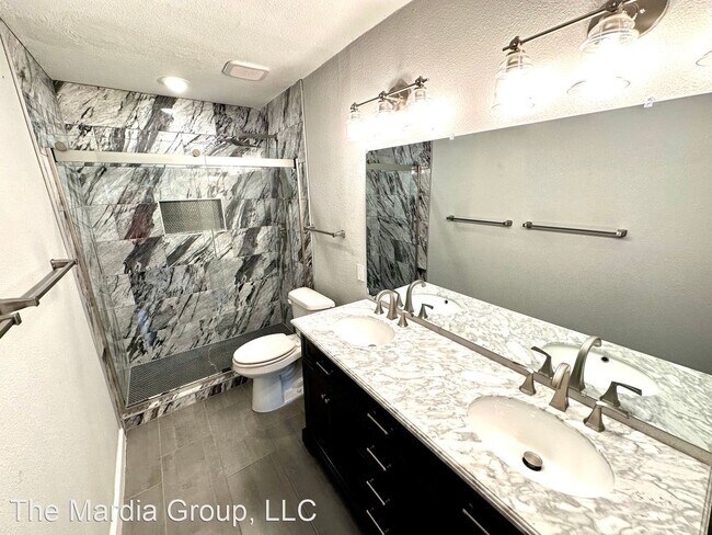 Building Photo - 3 br, 2 bath House - 5316 Helmick Ave