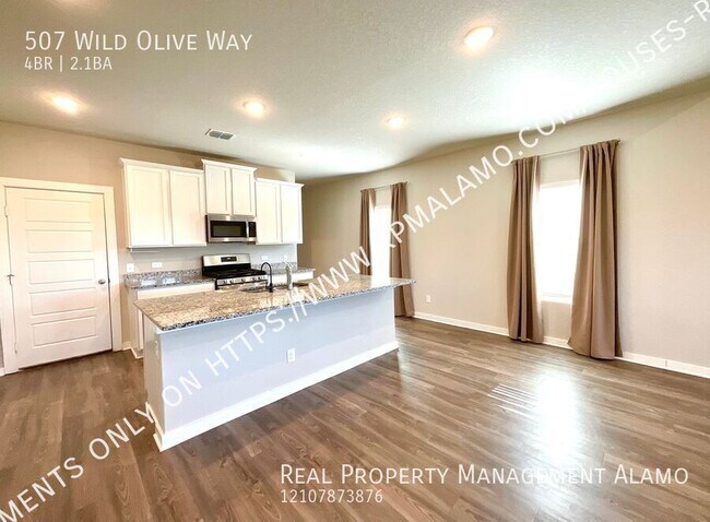 Building Photo - 507 Wild Olive Wy