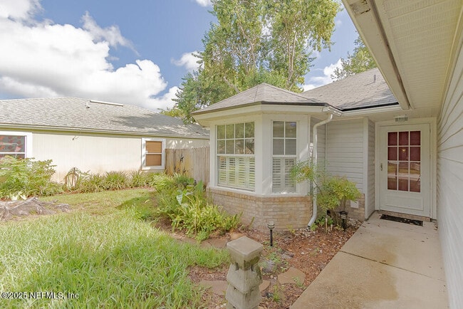 Building Photo - 1819 Ashmore Green Dr