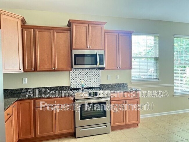 Building Photo - 1628 Fairforest Ct