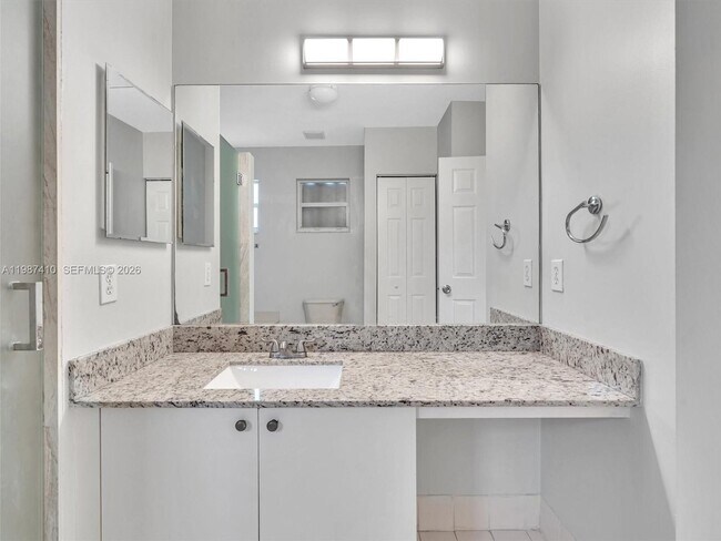 Building Photo - 1498 SW 106th Ave