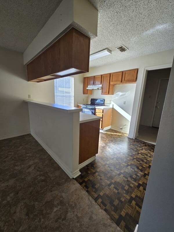 Building Photo - 6975 Brown St