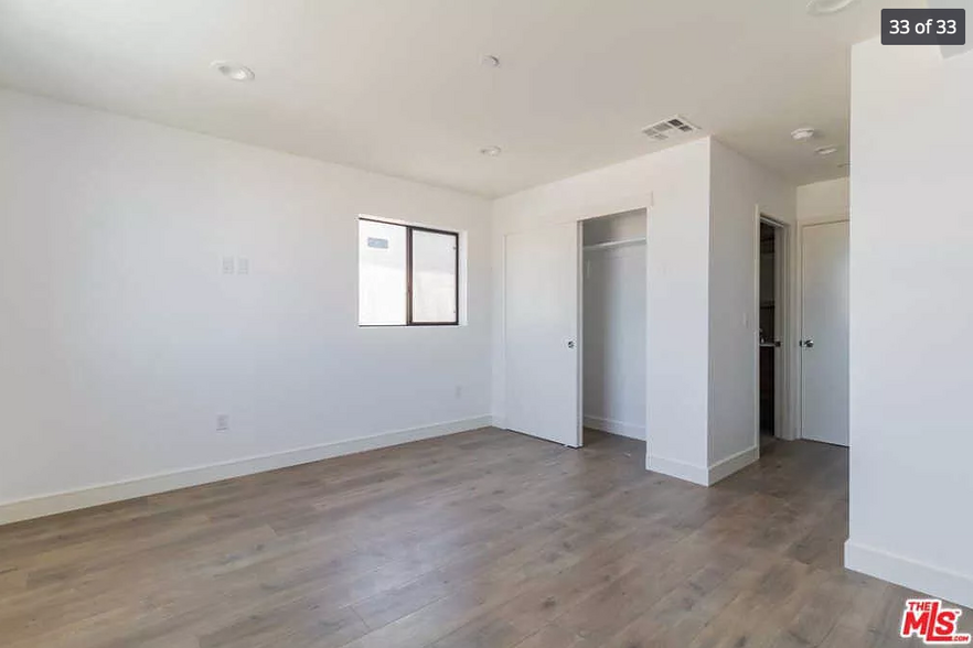 Building Photo - 412 N Ardmore Ave