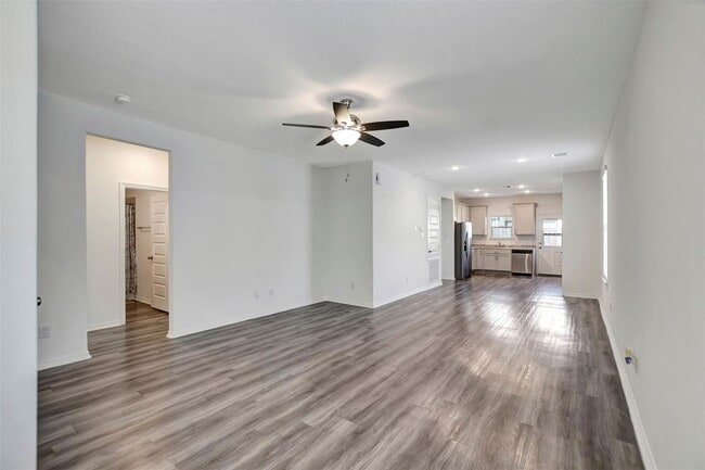 Building Photo - 16719 Rover Ln