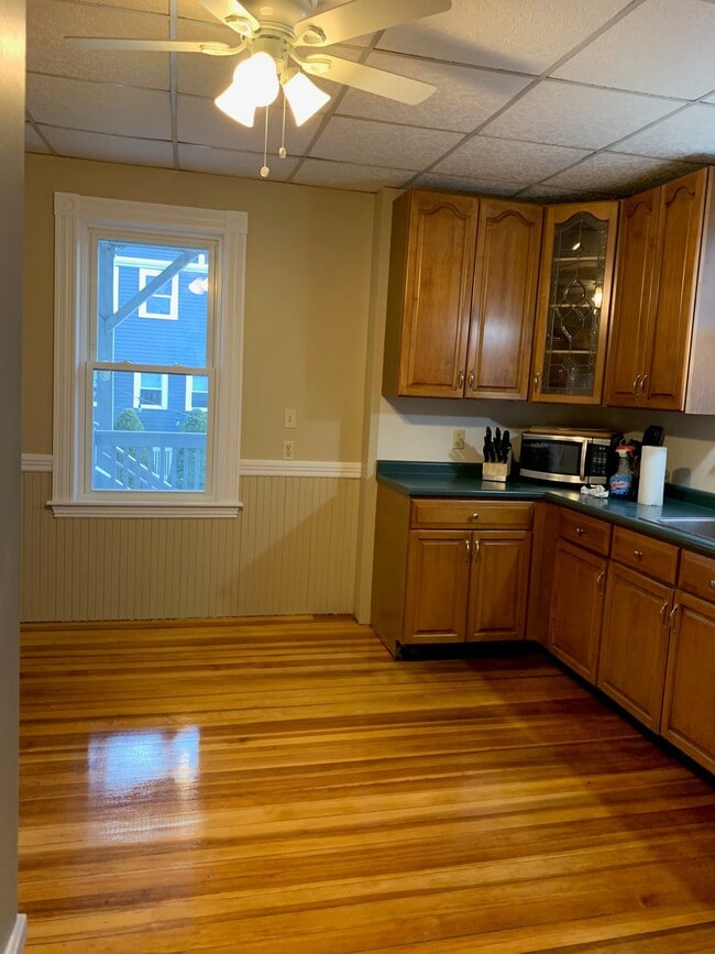 Kitchen - 54 Bay State Ave