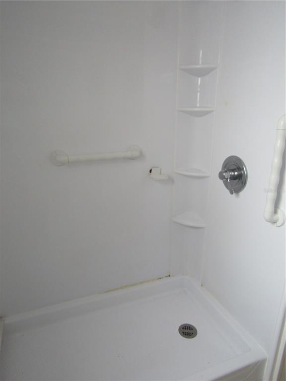 Building Photo - 721 Roma Rd