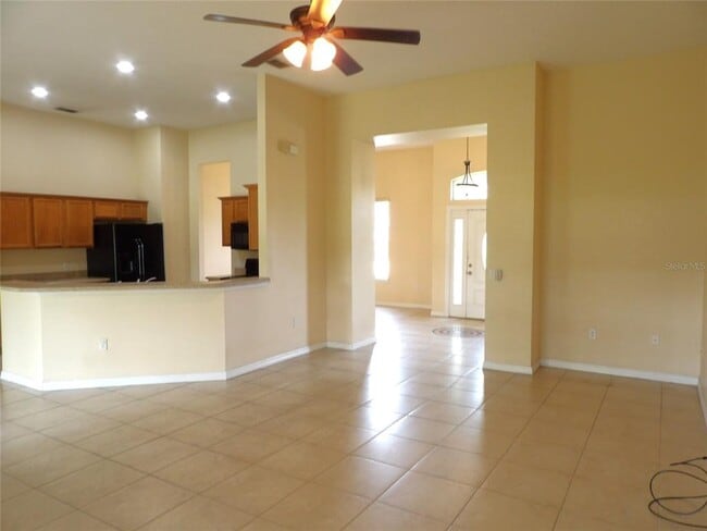 Building Photo - 3074 Bay Laurel Cir N